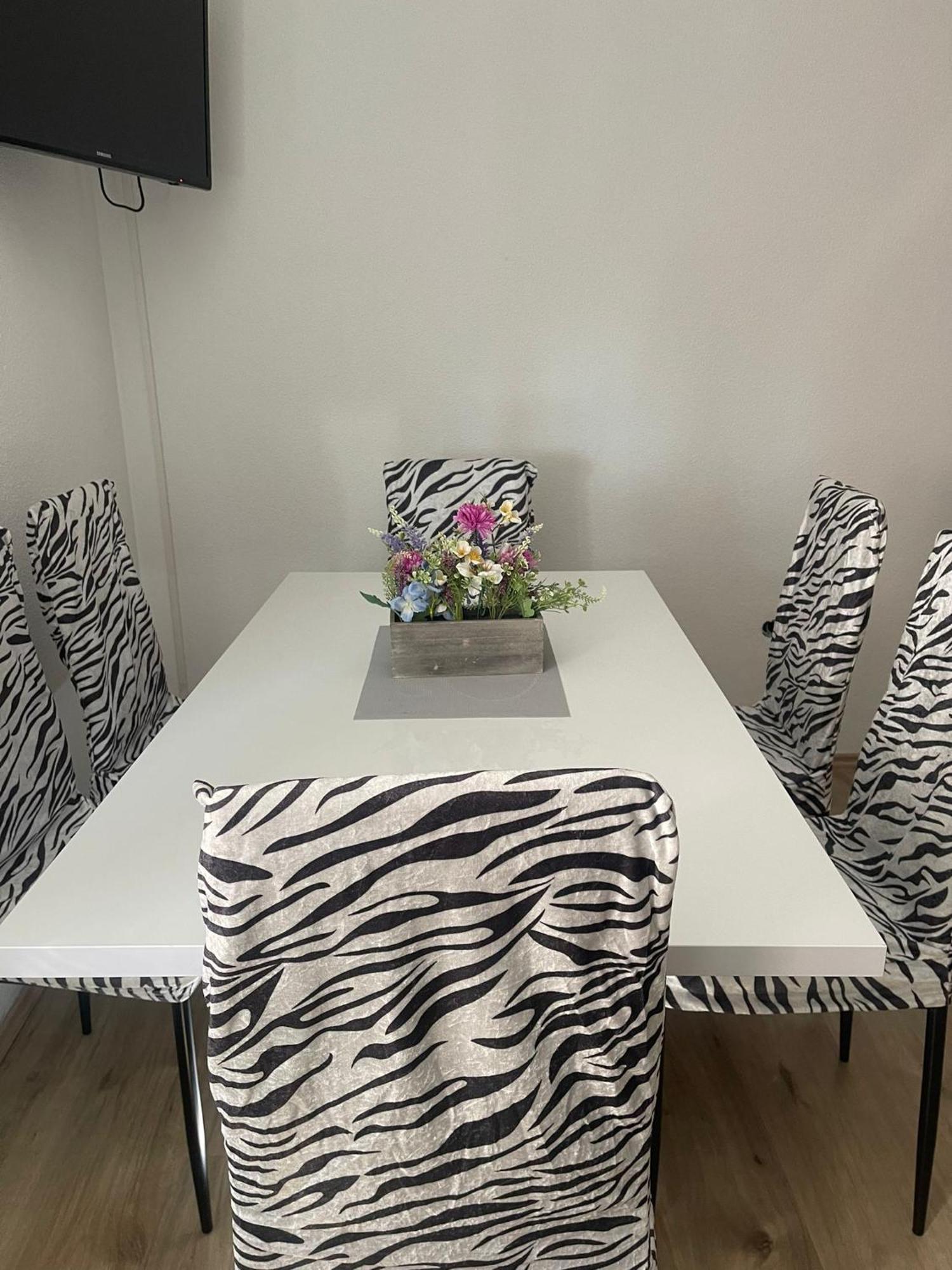 Apartmani Zuti Neum Kamer foto